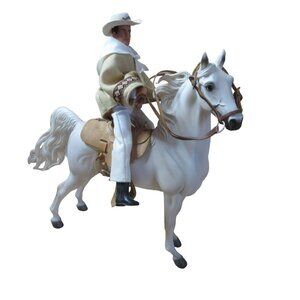 Breyer Reeves: John Wayne's “Duke The Wonder Horse” with Saddle & Rider